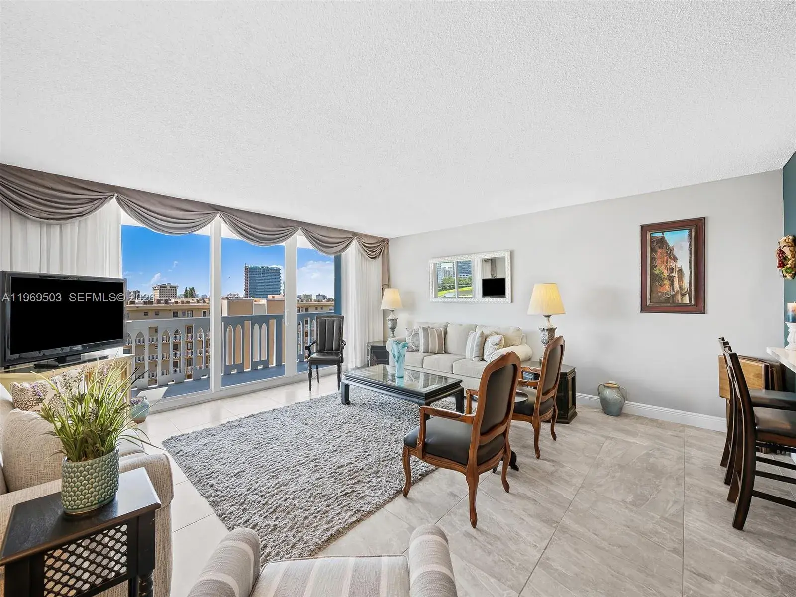 2 bedroom 2 bath Residential for sale at 401 NE 14th Ave # 808, Hallandale Beach FL 33009