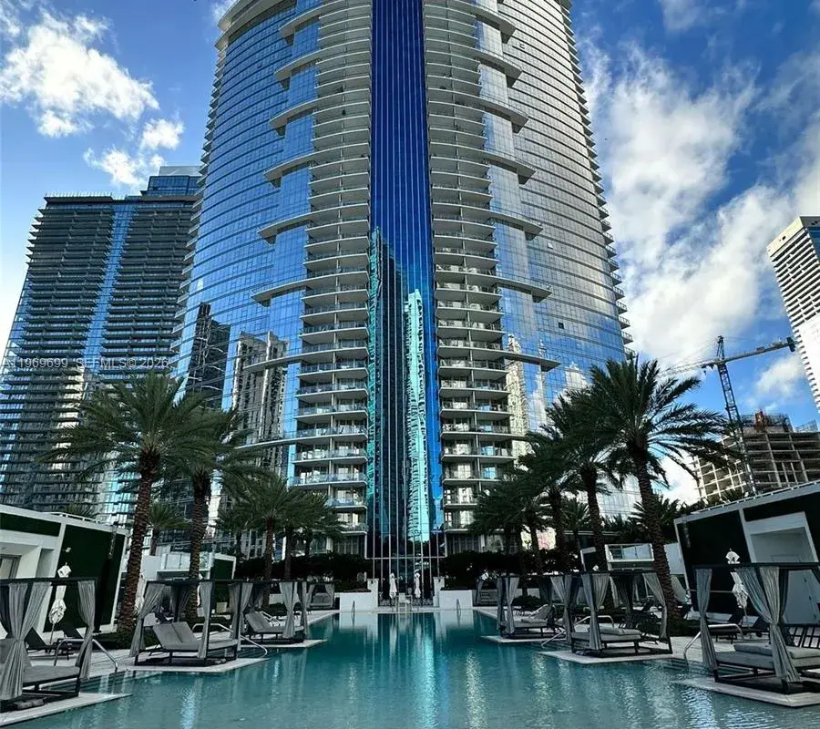 851 NE 1st Ave # 2212, Miami FL 33132