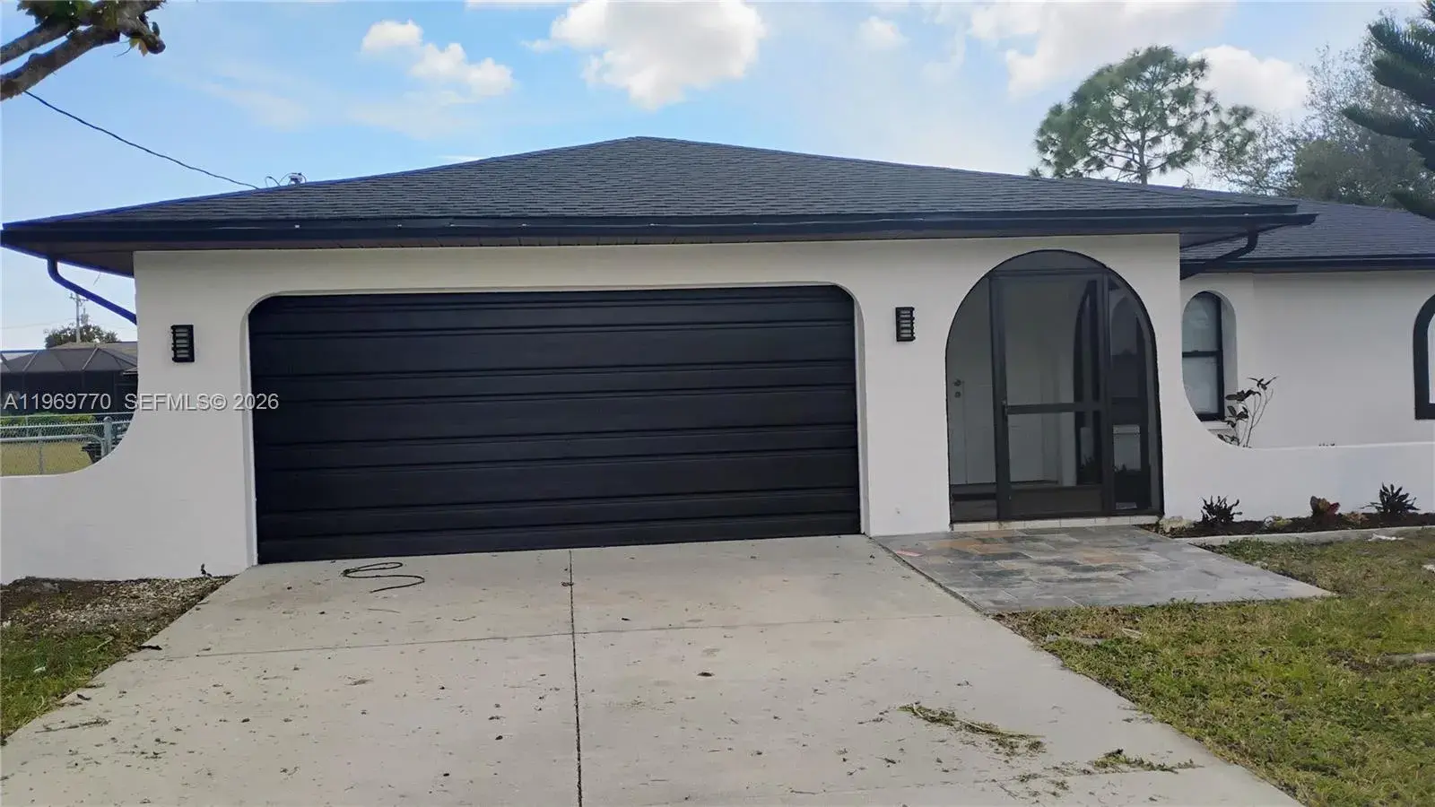 3 bedroom 2 bath Residential for sale at 1404 SE 19TH St., Cape Coral FL 33990