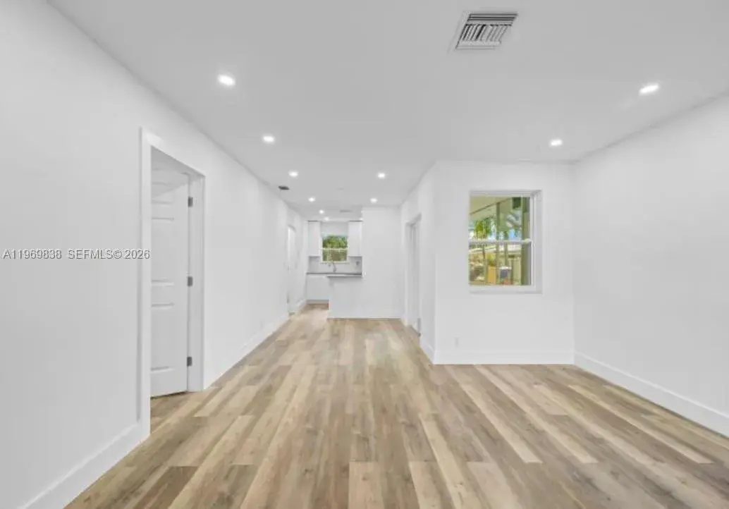 816 N Golf Dr, Hollywood FL 33021