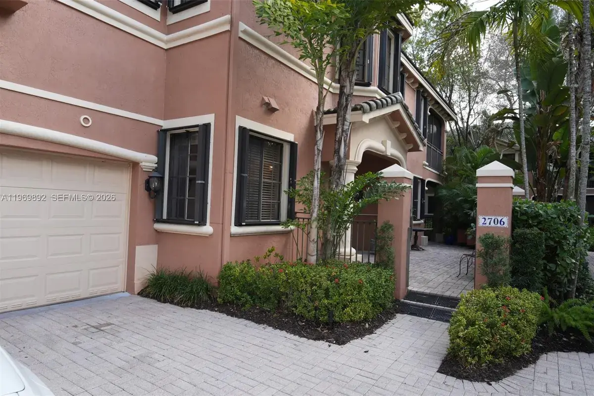 2706 Kinsington Cir # 2, Weston FL 33332
