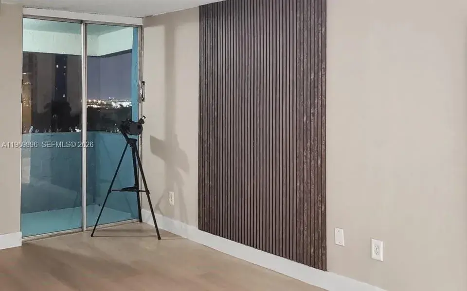 5050 NW 7th St # 705, Miami FL 33126