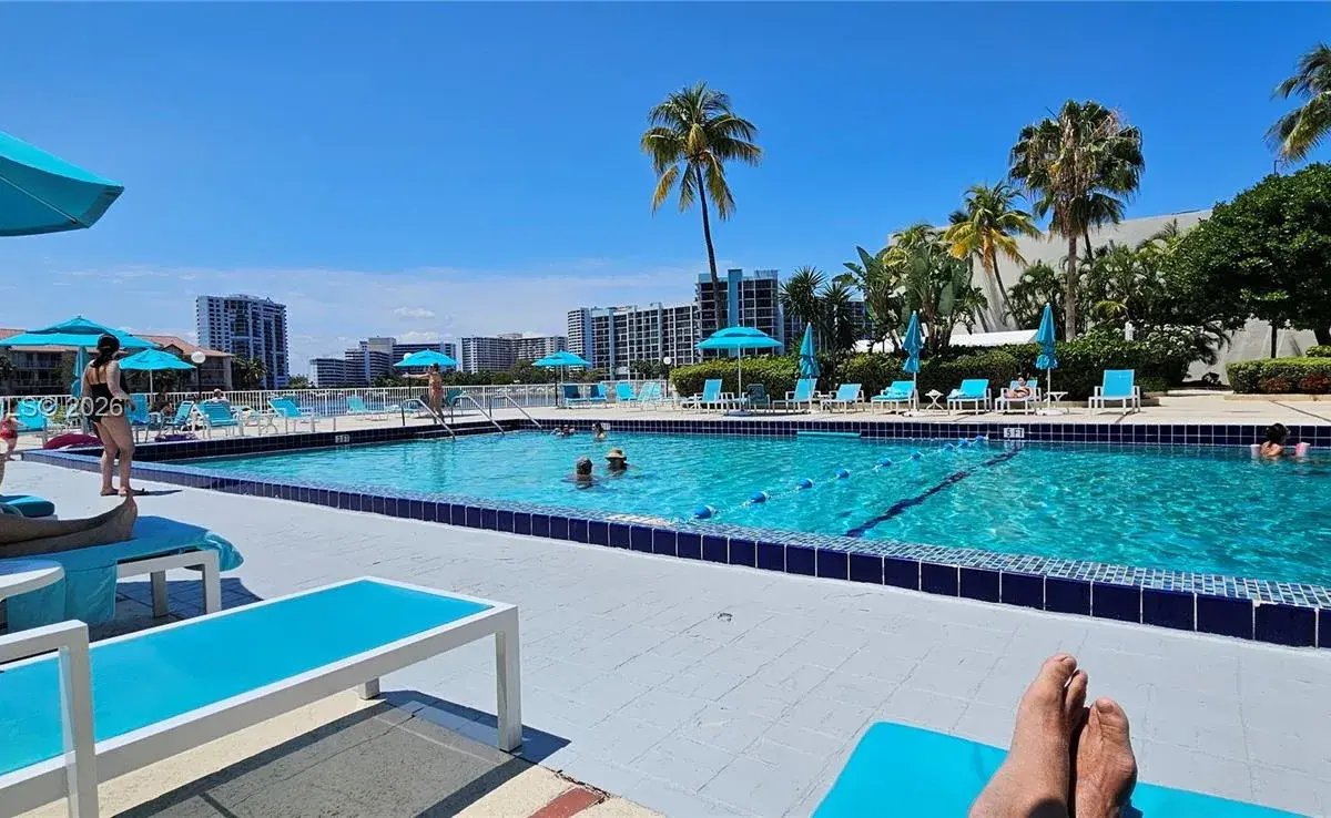 3800 S Ocean Dr # 322, Hollywood FL 33019