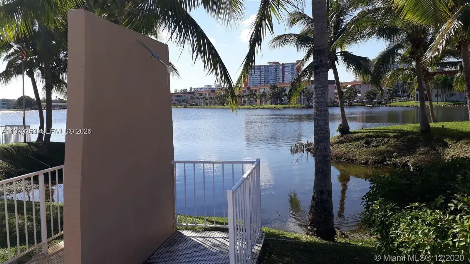 2 bedroom 2 bath Residential for sale at 1540 NE 191st St # 244, Miami FL 33179