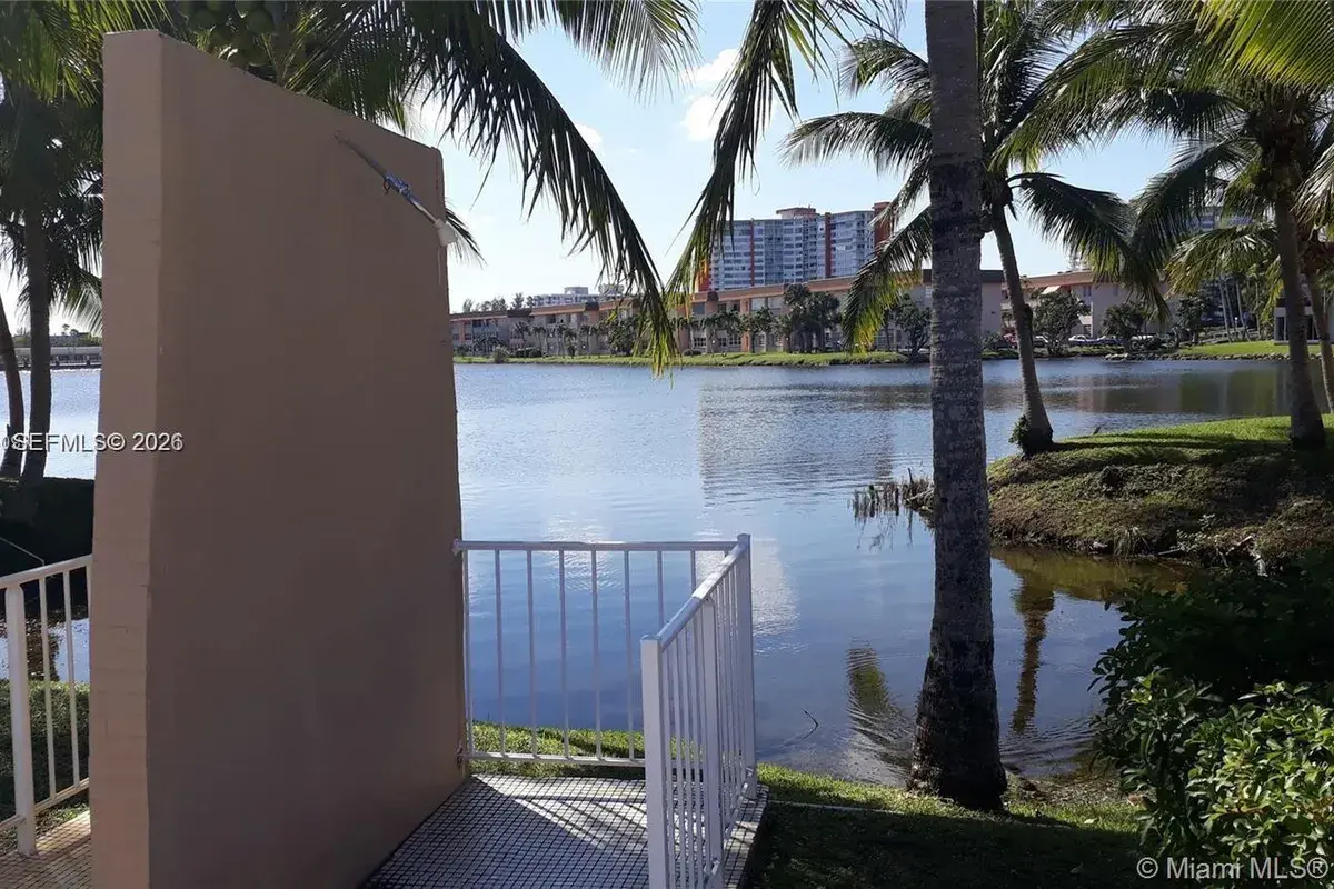 1540 NE 191st St # 244, Miami FL 33179