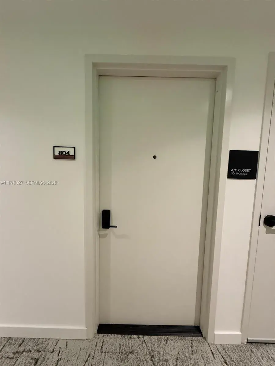 225 N Miami Ave # 804, Miami FL 33128