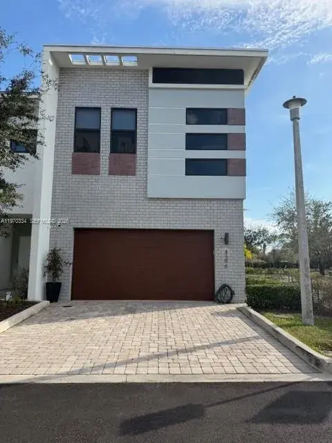 3 bedroom 2 bath Residential for sale at 4396 NW 9th St, Plantation FL 33317