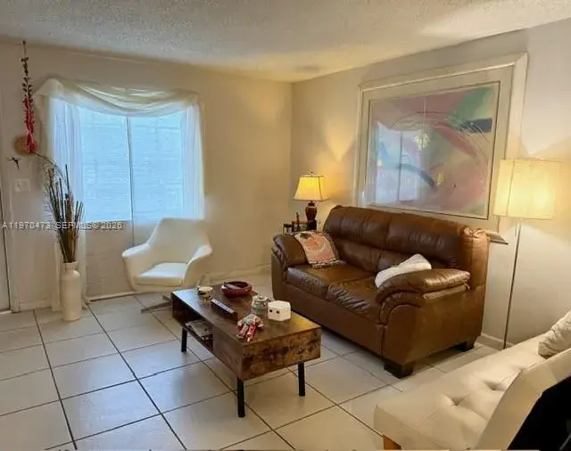 2200 Monroe St # 6, Hollywood FL 33020