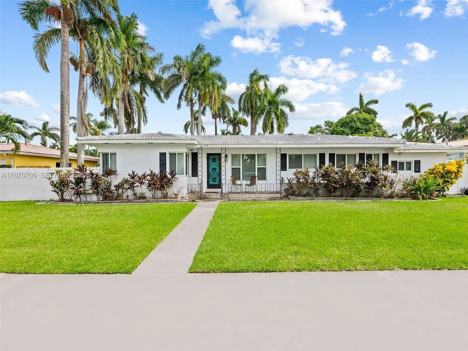 1 bedroom 1 bath Residential Lease for rent at 926 Hollywood Blvd # 1, Hollywood FL 33019