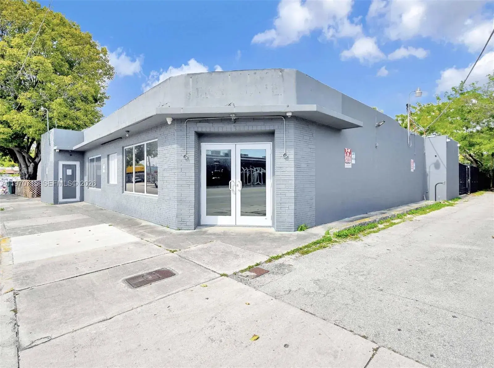 Commercial Sale for sale at 719 NW 29th St, Miami FL 33127