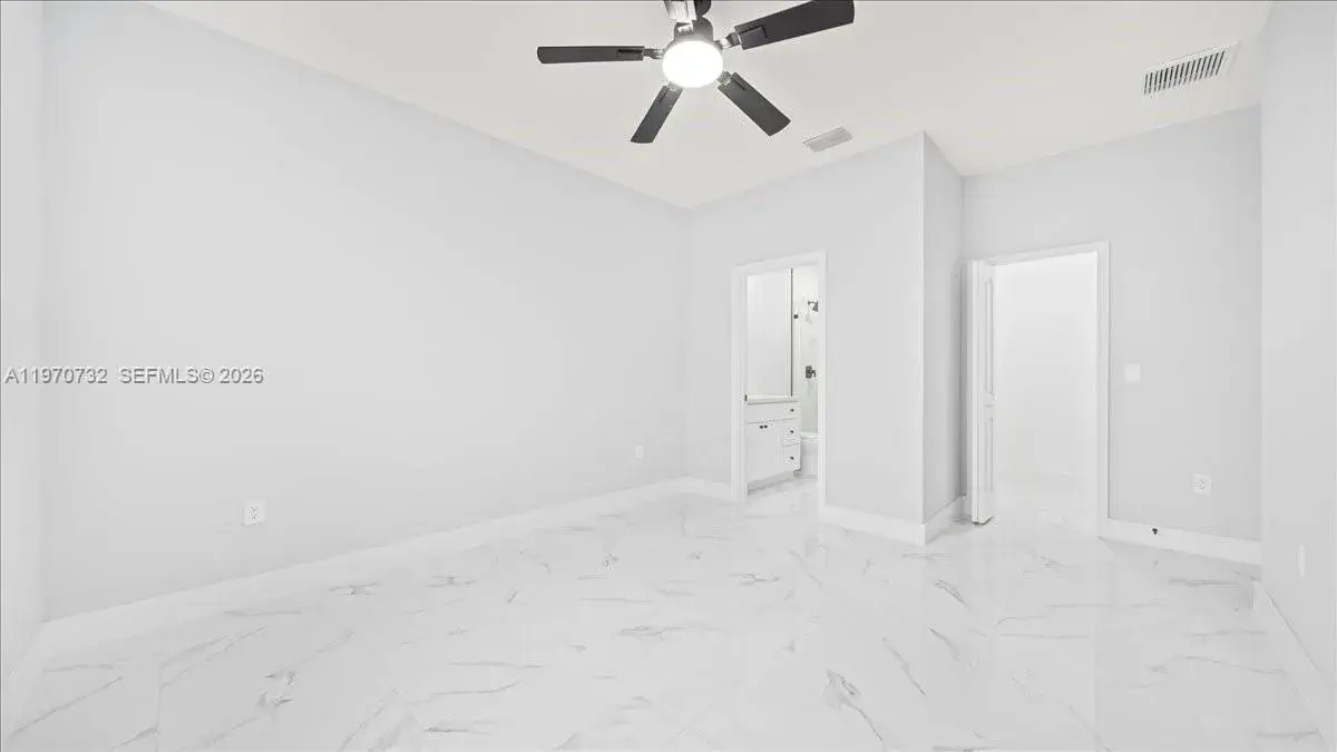 5 Diplomat Pkwy E, Cape Coral FL 33909