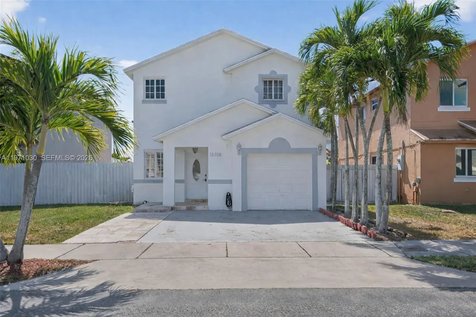 3 bedroom 3 bath Residential for sale at 13758 SW 160th Ter, Miami FL 33177
