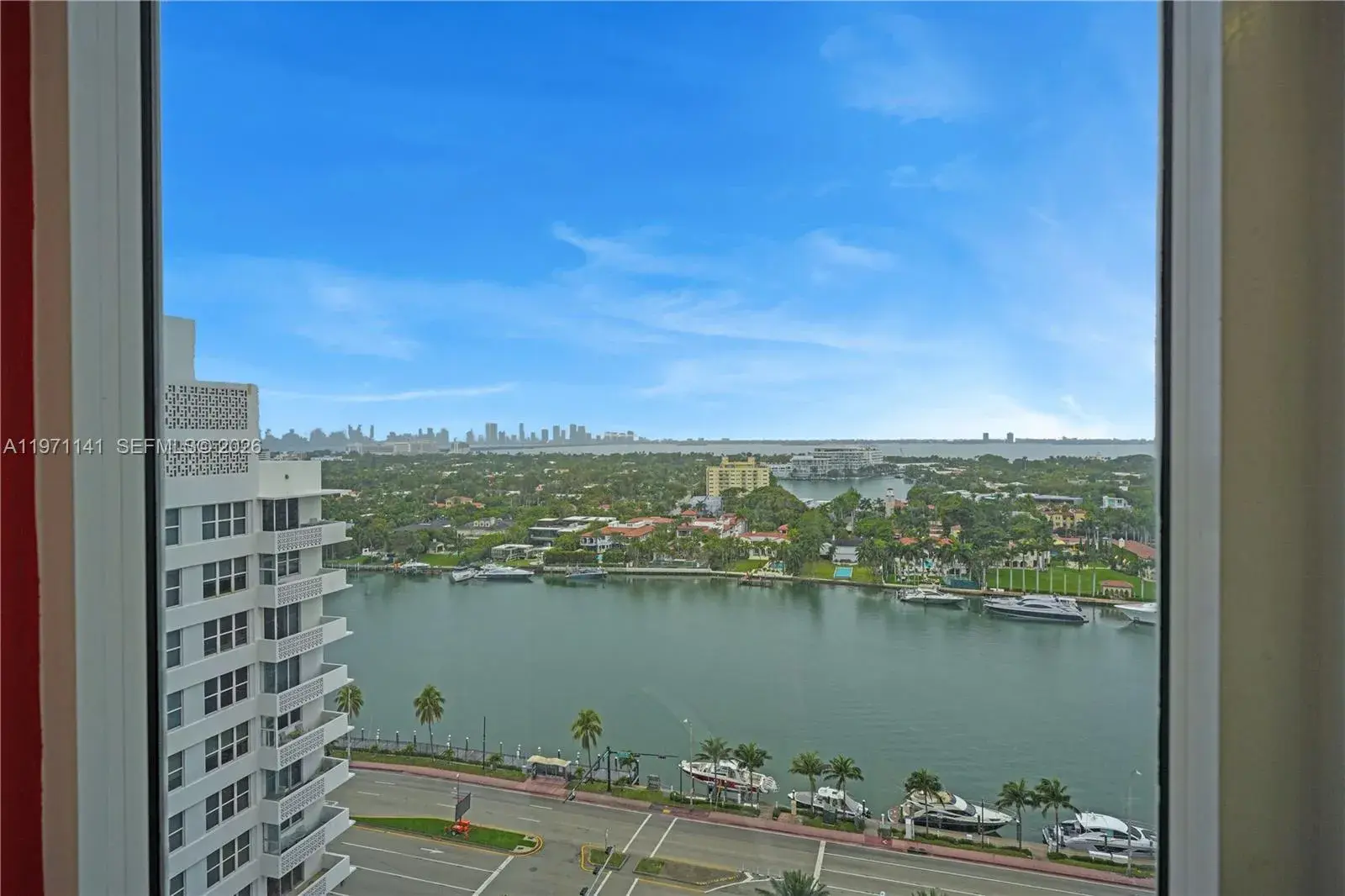 4775 Collins Ave # 1806, Miami Beach FL 33140