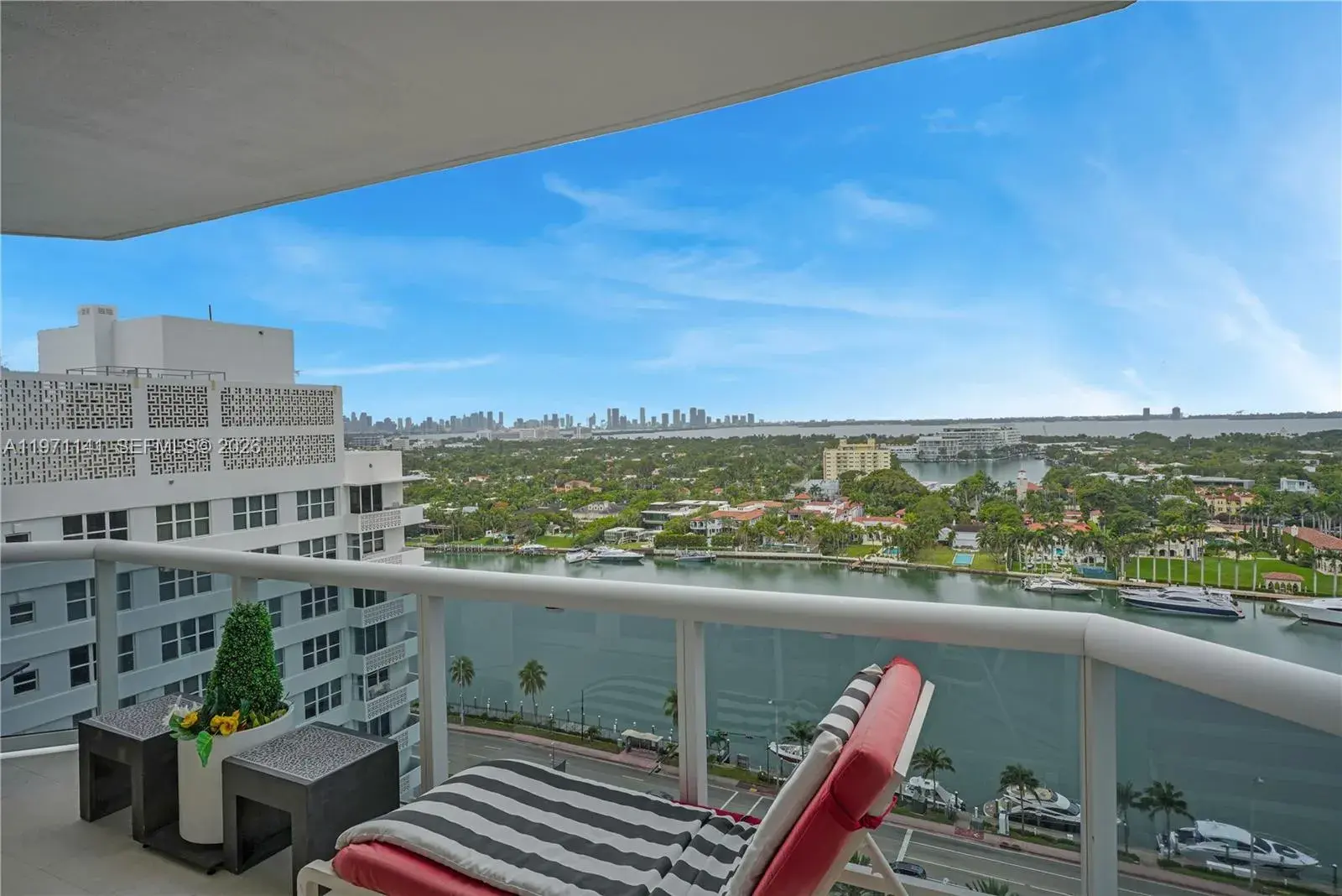4775 Collins Ave # 1806, Miami Beach FL 33140