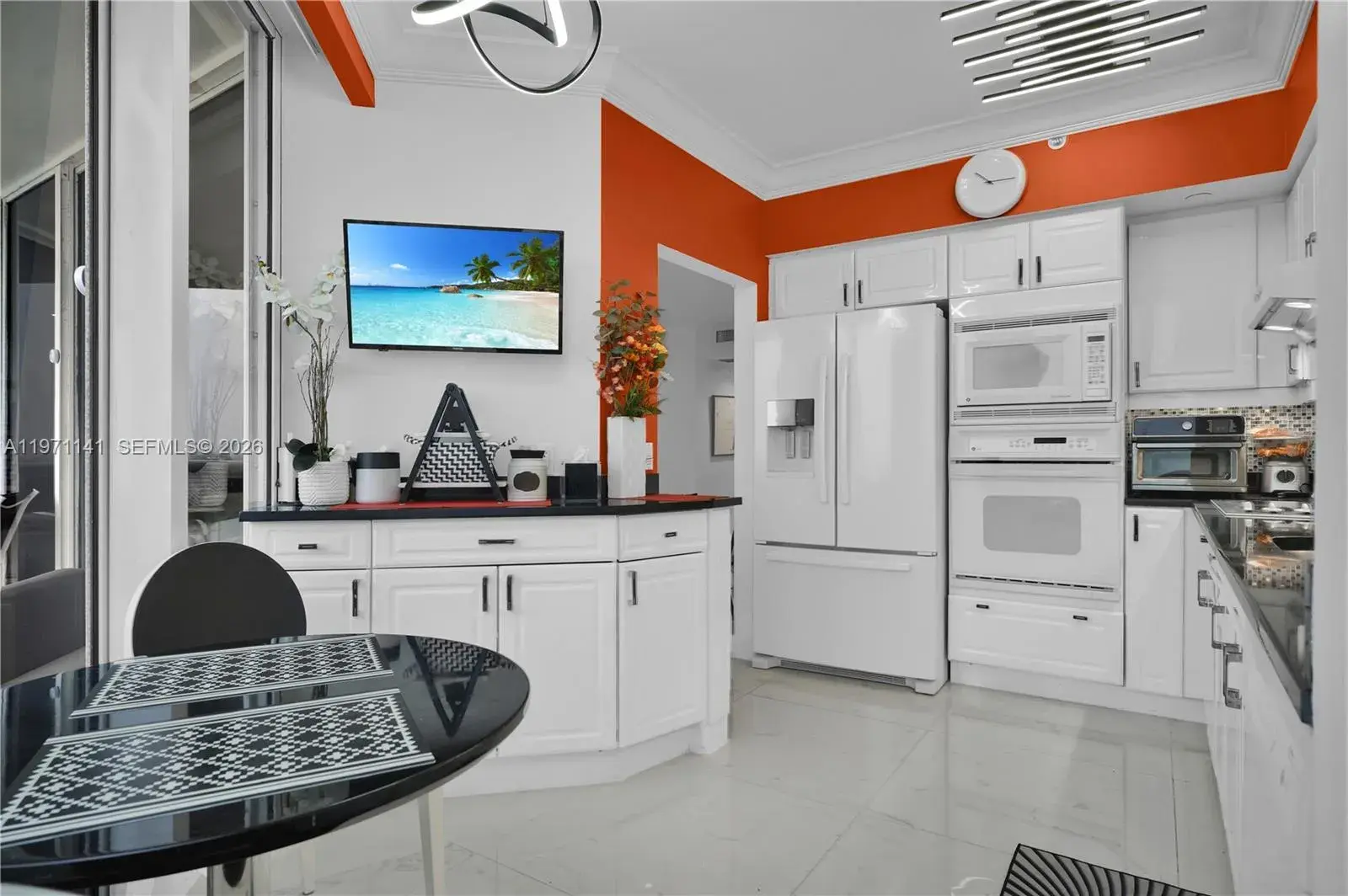 4775 Collins Ave # 1806, Miami Beach FL 33140
