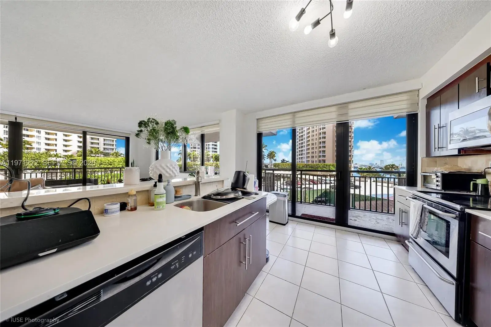 540 Brickell Key Dr # 608, Miami FL 33131