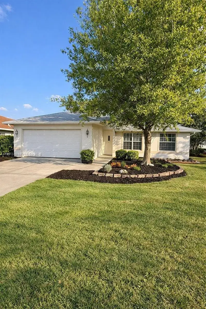 3 bedroom 2 bath Residential for sale at 1518 SENIOR CT, Lehigh Acres FL 33971