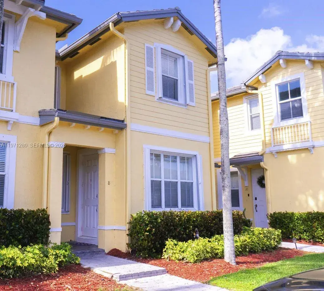 3 bedroom 2 bath Residential for sale at 2928 SE 2nd St # 8, Homestead FL 33033