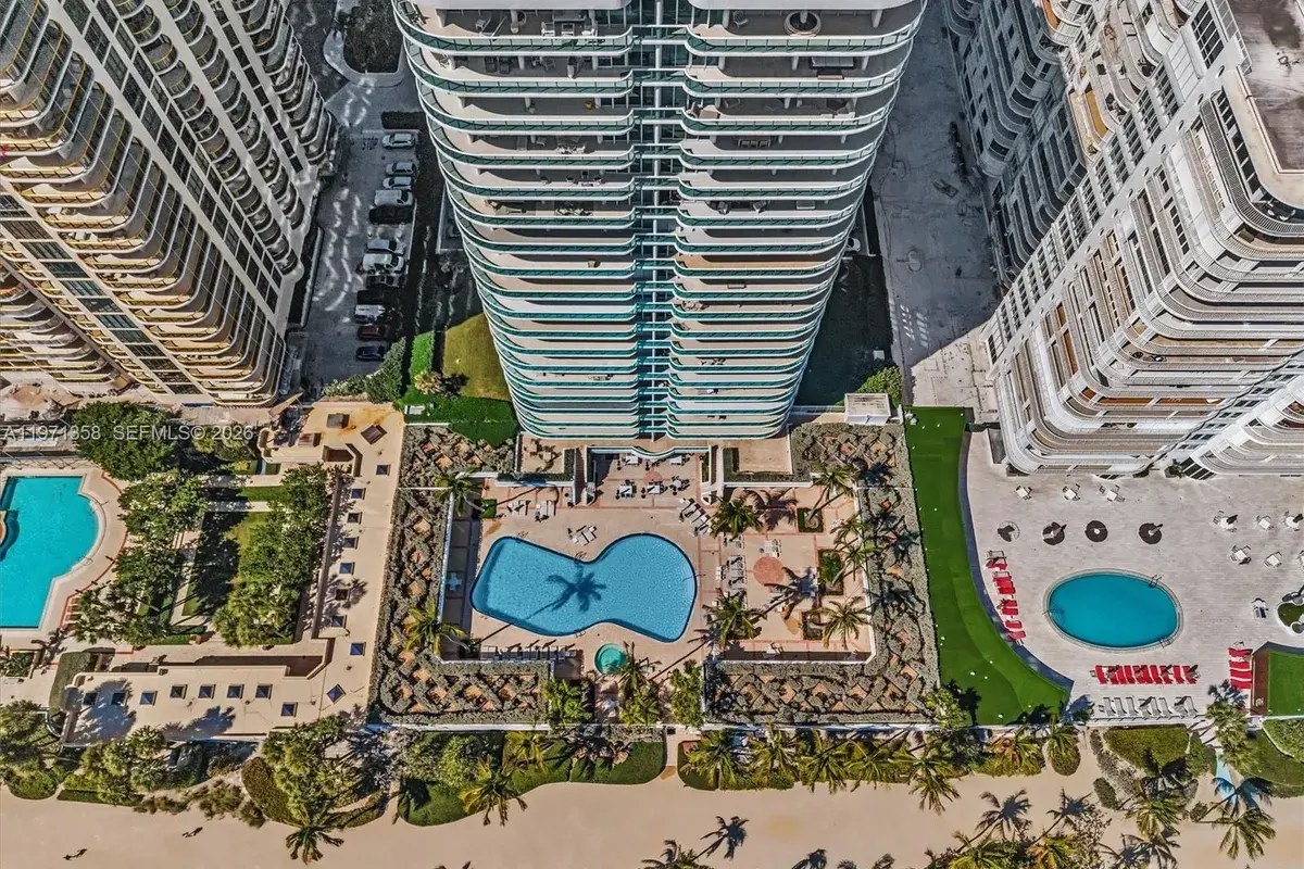 10101 Collins Ave, Bal Harbour FL 33154