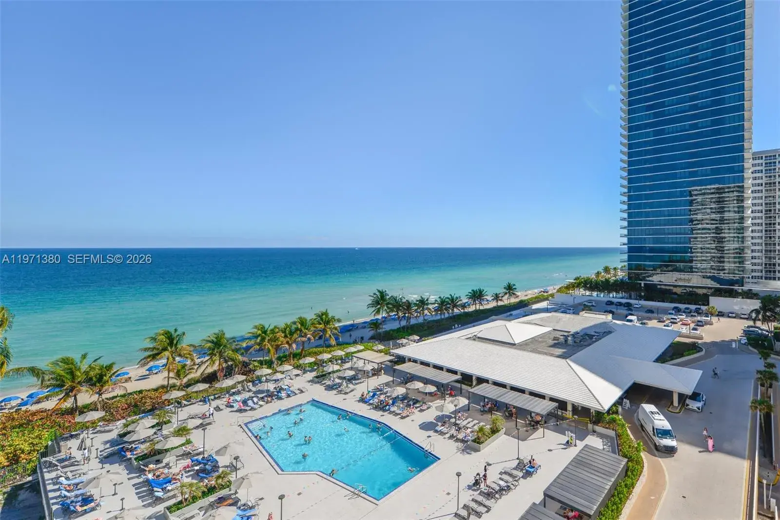 2 bedroom 2 bath Residential for sale at 1950 S Ocean Dr # 8J, Hallandale Beach FL 33009