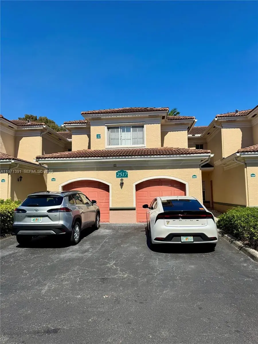 2 bedroom 2 bath Residential for sale at 2517 Centergate Dr # 203, Miramar FL 33025