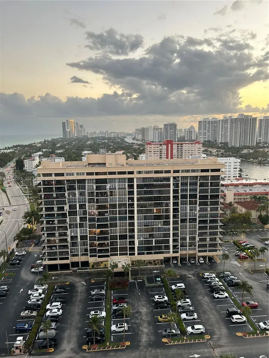 1985 S Ocean Dr # 20L, Hallandale Beach FL 33009