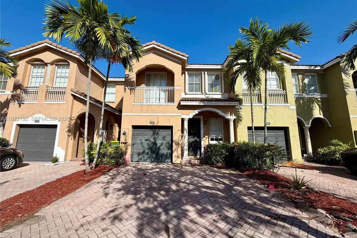 1385 SE 26th Ave, Homestead FL 33035
