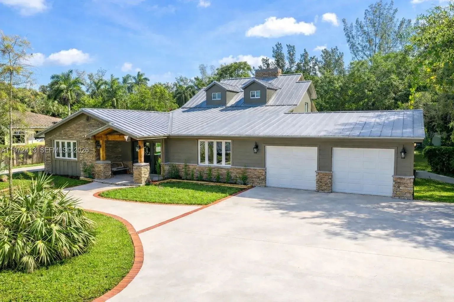 400 Farmington Dr, Plantation FL 33317