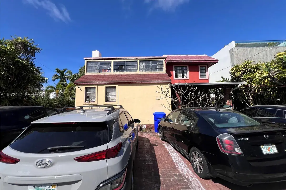 2278 SW 16th Ave, Miami FL 33145