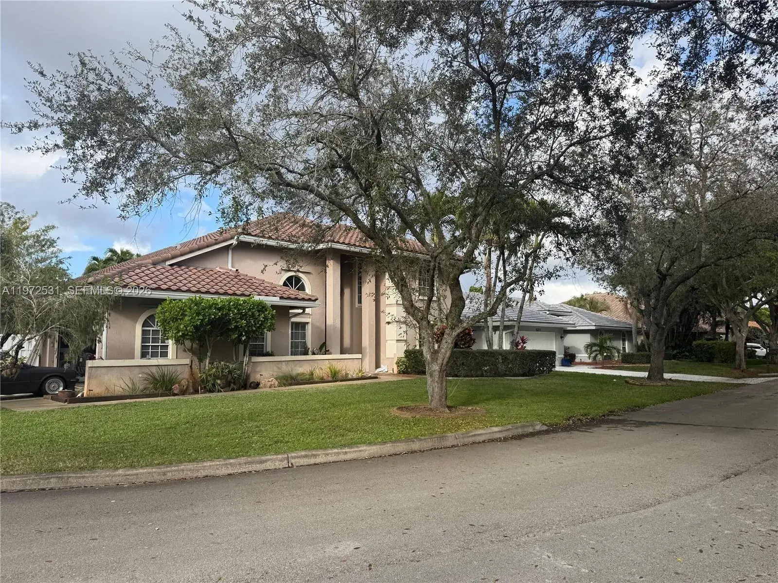4 bedroom 3 bath Residential for sale at 6263 NW 42nd Ct, Coral Springs FL 33067
