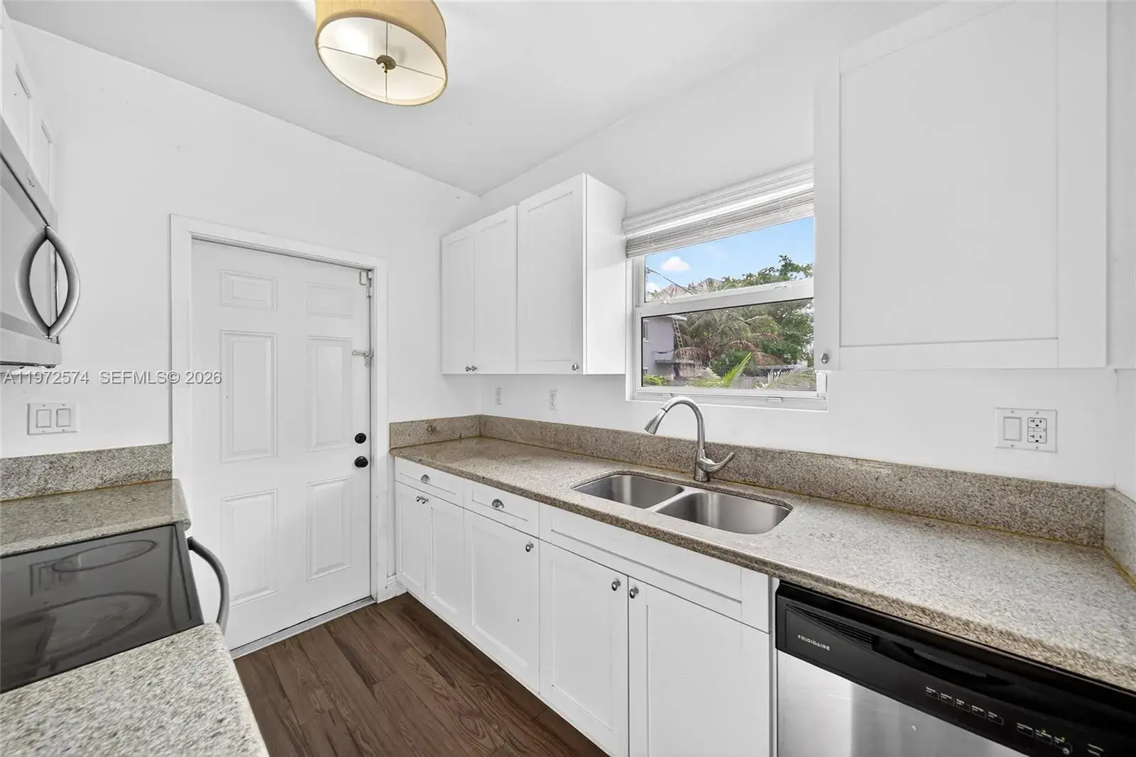 1460 NW 2nd St # 1458, Miami FL 33125
