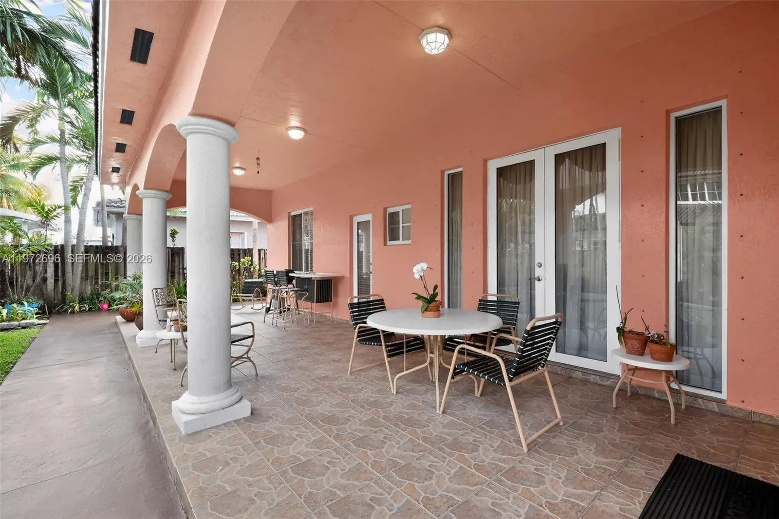 16613 NW 77th Path, Miami Lakes FL 33016