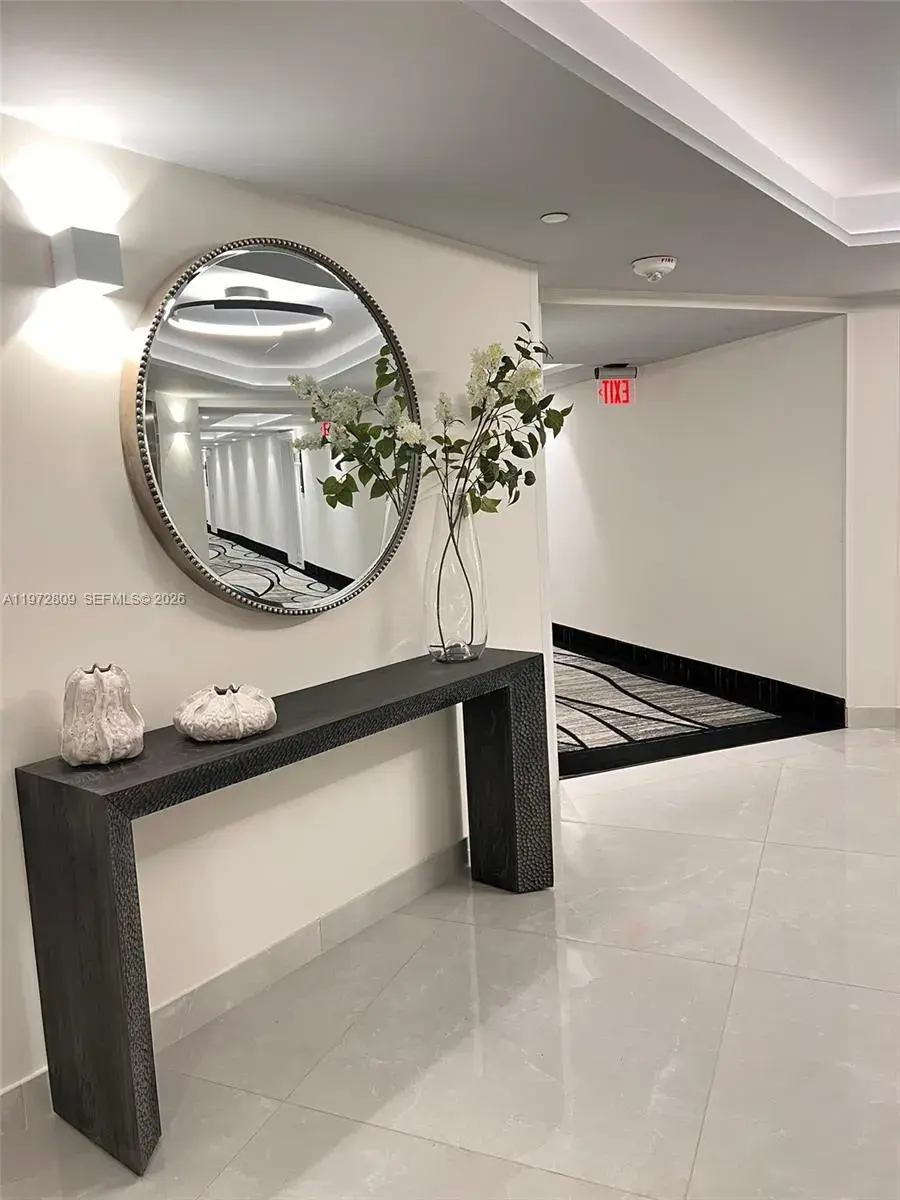 3180 S Ocean Dr # 1418, Hallandale Beach FL 33009