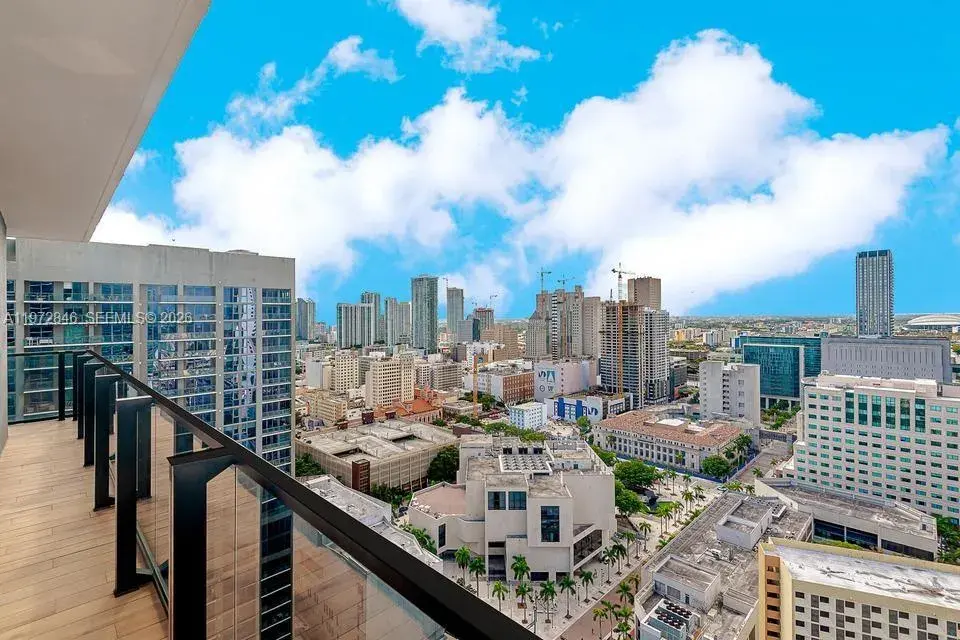 3 bedroom 3 bath Residential for sale at 398 NE 5th St # 2418, Miami FL 33132