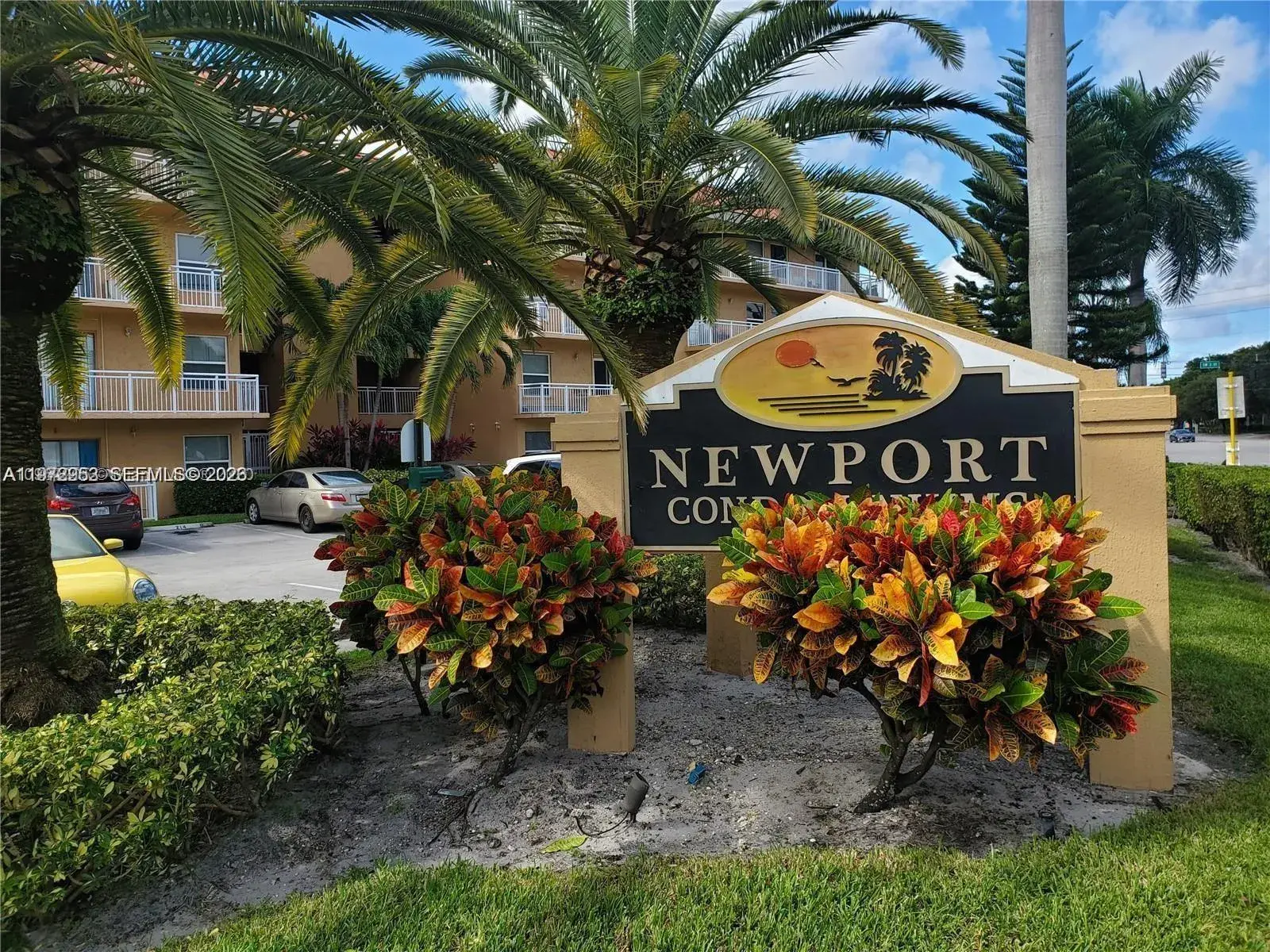 3 bedroom 2 bath Residential for sale at 455 S Pine Island Rd # 410C, Plantation FL 33324