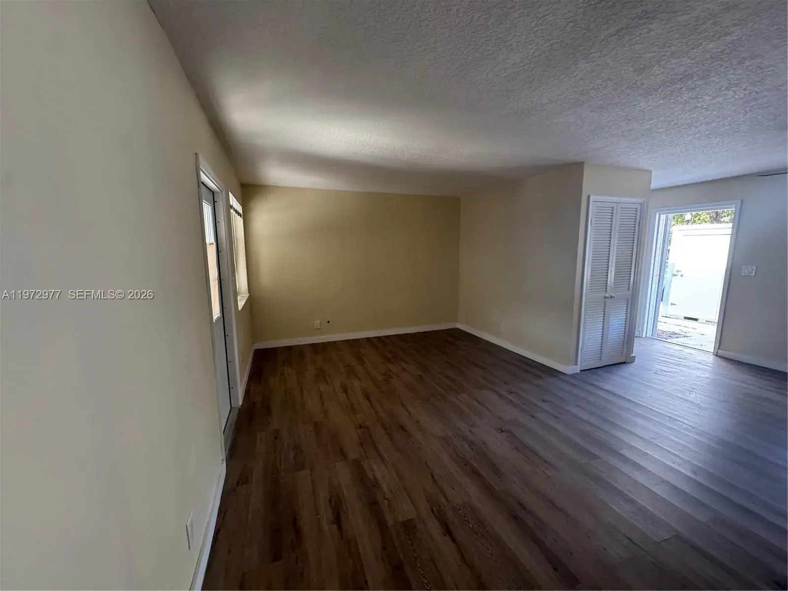 1 bedroom 1 bath Residential Lease for rent at 707 S 19th Ave # 2, Hollywood FL 33020