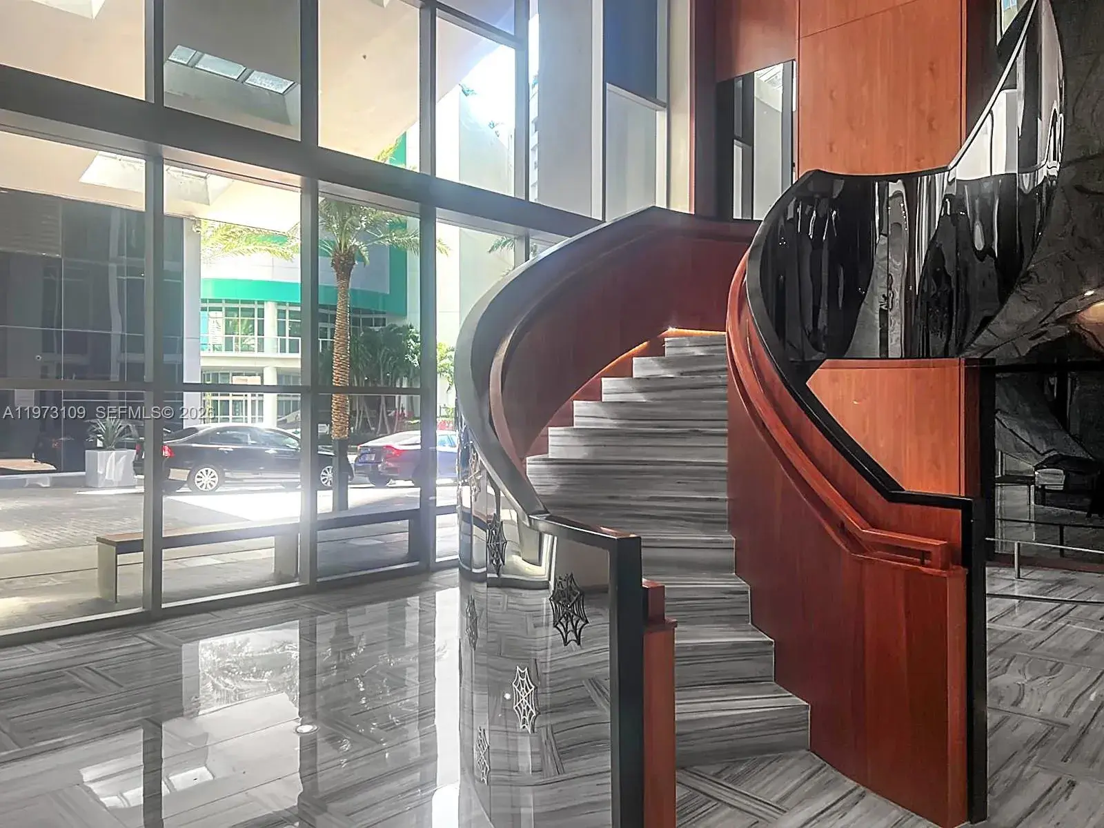 1300 Brickell Bay Dr # 903, Miami FL 33131