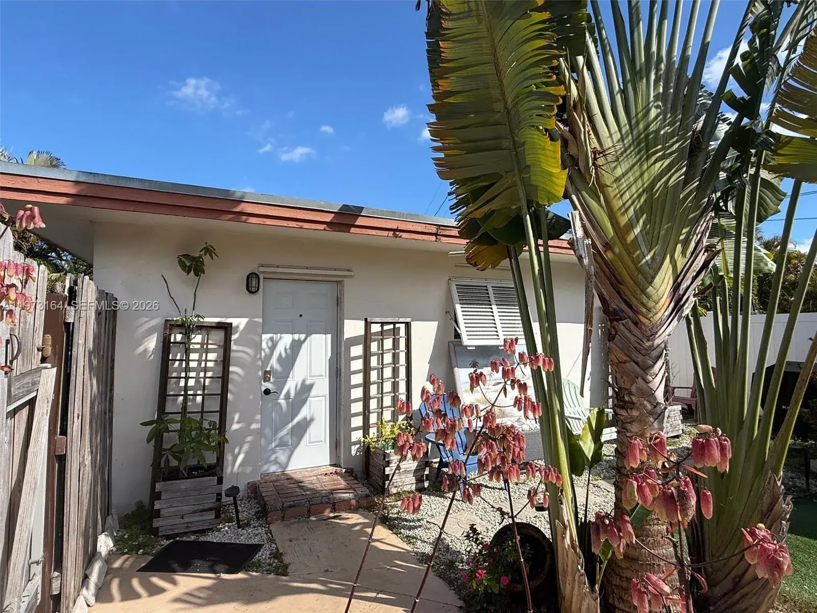 1 bedroom 1 bath Residential Lease for rent at 1544 NW 4th Ave # B, Fort Lauderdale FL 33311