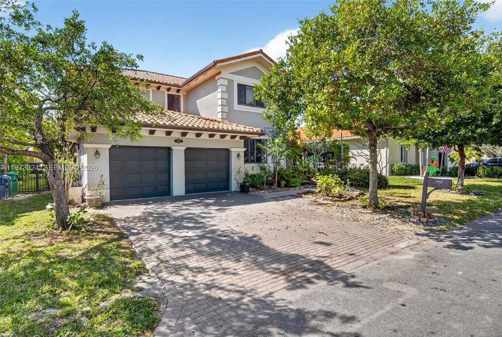 5 bedroom 4 bath Residential for sale at 7436 SW 188th Ln, Cutler Bay FL 33157