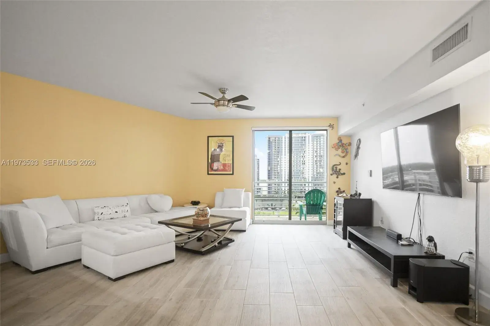1 bedroom 1 bath Residential Lease for rent at 1830 Radius Dr # 1024, Hollywood FL 33020