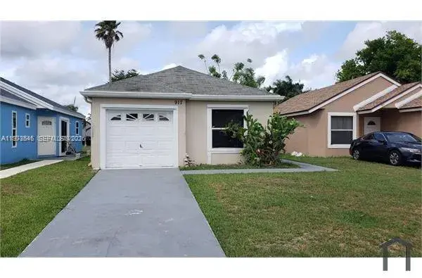 3 bedroom 2 bath Residential for sale at 917 SW 7th Pl, Florida City FL 33034