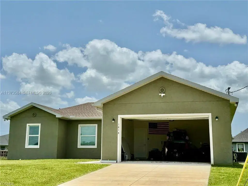 1818 Inwood RD, La Belle FL 33935