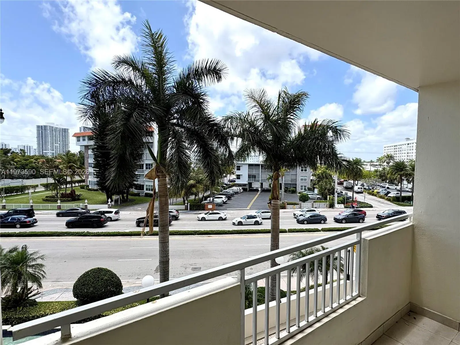 3180 S Ocean Dr # 221, Hallandale Beach FL 33009