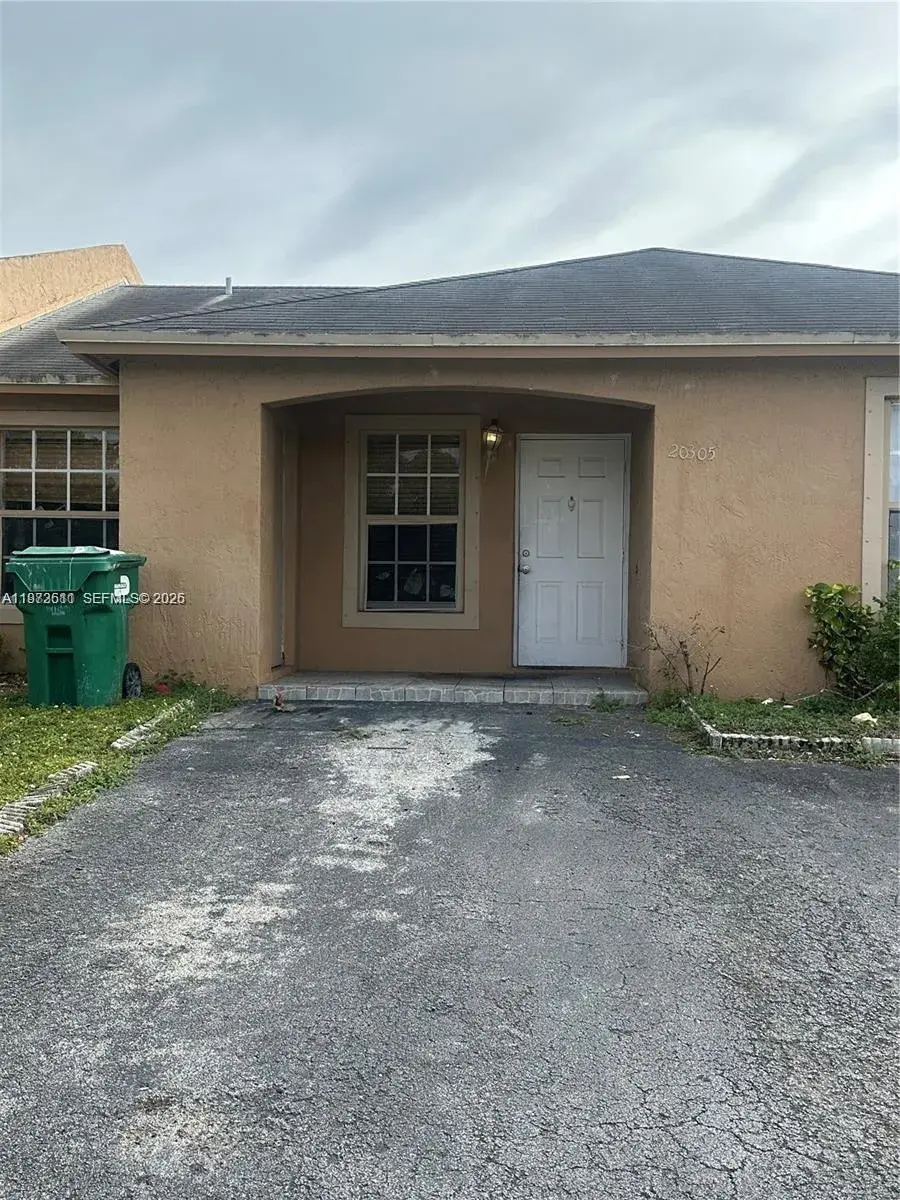 3 bedroom 2 bath Residential for sale at 20305 NW 27th Ct, Miami Gardens FL 33056