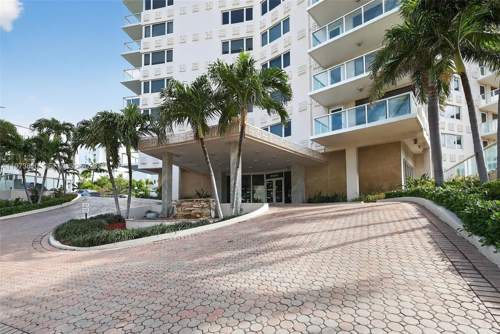 3000 Holiday Dr # 1505, Fort Lauderdale FL 33316