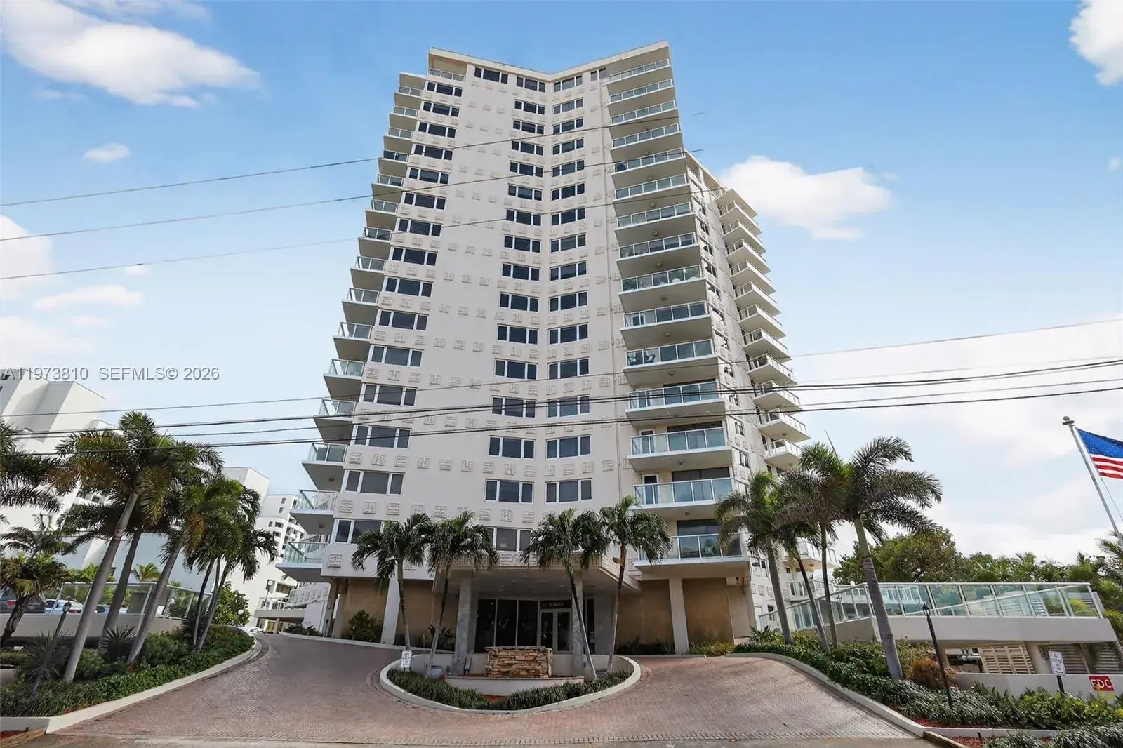 3000 Holiday Dr # 1505, Fort Lauderdale FL 33316