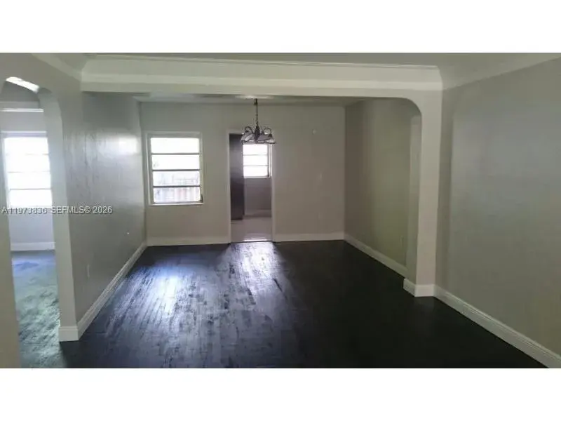 2277 SW 27th St # 2277, Miami FL 33133