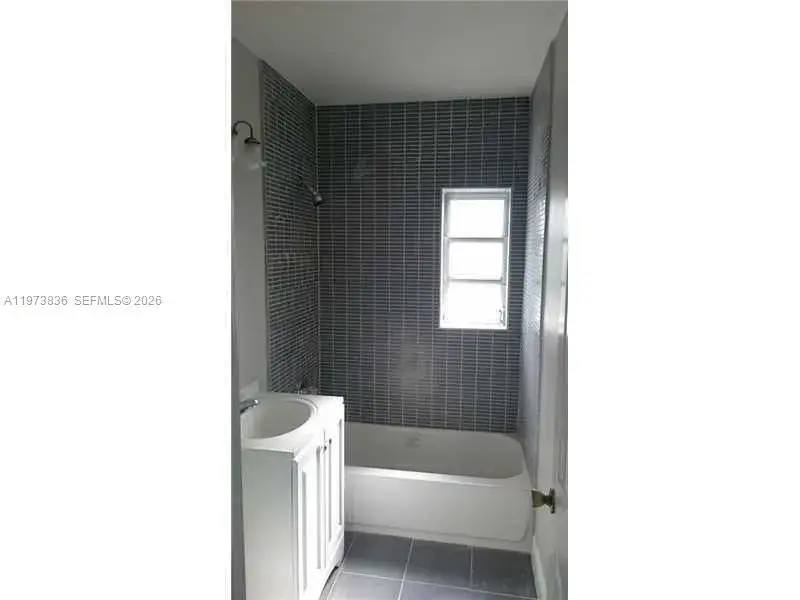 2277 SW 27th St # 2277, Miami FL 33133