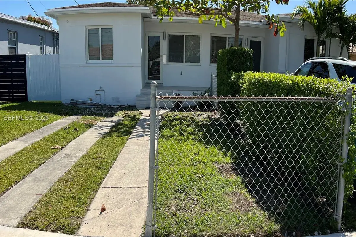 2800 SW 25th St # 1, Miami FL 33133