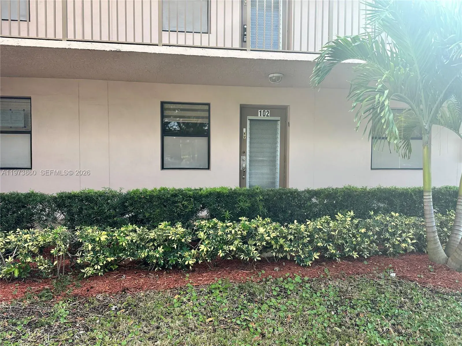 2 bedroom 2 bath Residential for sale at 10434 Sunrise Lakes Blvd # 102, Sunrise FL 33322